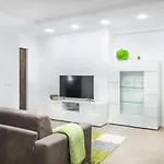 Fior Schiller 公寓 *