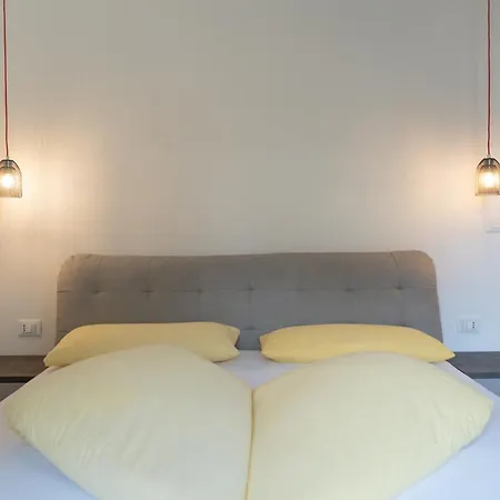 Apartment Fior Schiller Merano