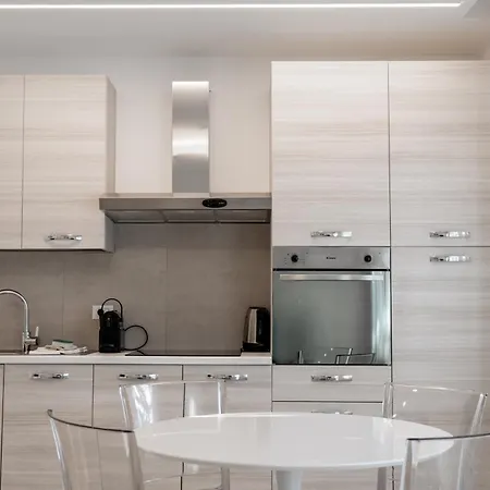 Fior Schiller Apartment Merano