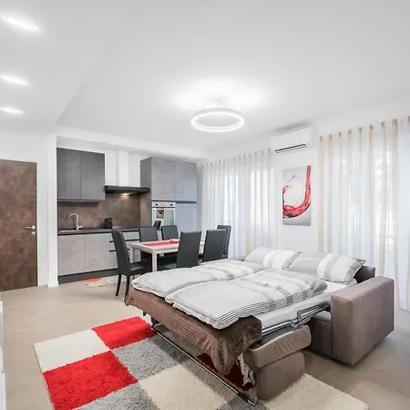 Fior Schiller Apartment