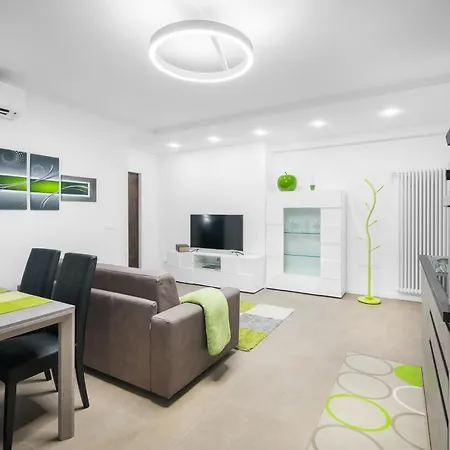 Apartment Fior Schiller *