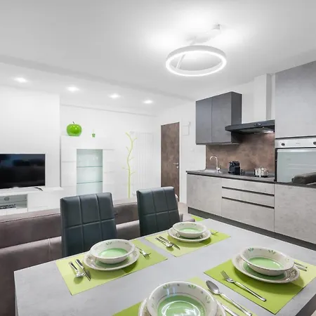 Apartment Fior Schiller