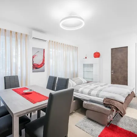 Fior Schiller Apartment *
