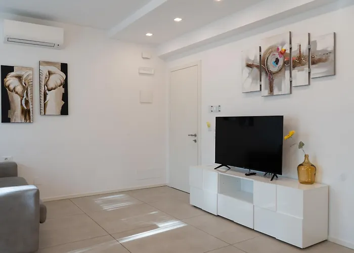 Fior Schiller Appartamento *