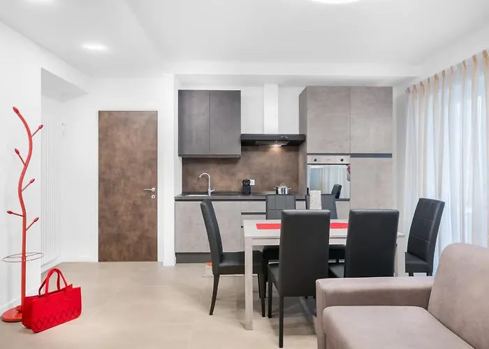 Fior Schiller דירה *