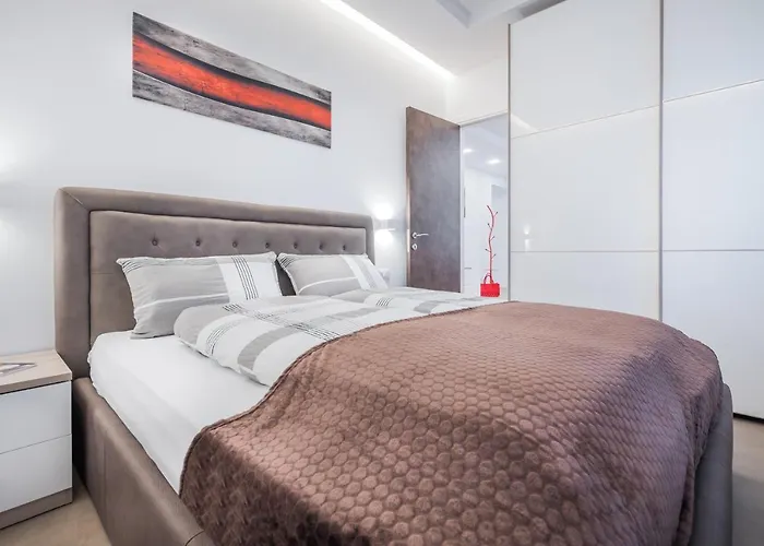 Fior Schiller 公寓